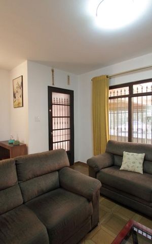 Casa à venda com 148m², 3 quartos e 3 vagasSala