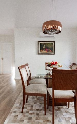 Casa à venda com 220m², 3 quartos e 2 vagas Casa à venda com 220m², 3 quartos e 2 vagasSala de Jantar
