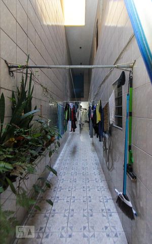 Casa à venda com 690m², 5 quartos e 4 vagascorredor