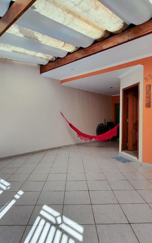 Casa à venda com 195m², 3 quartos e 4 vagas Casa à venda com 195m², 3 quartos e 4 vagasGaragem
