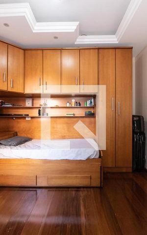 Casa à venda com 250m², 3 quartos e 2 vagas Casa à venda com 250m², 3 quartos e 2 vagasQuarto 1