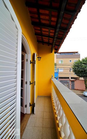 Casa à venda com 202m², 3 quartos e 3 vagasVaranda