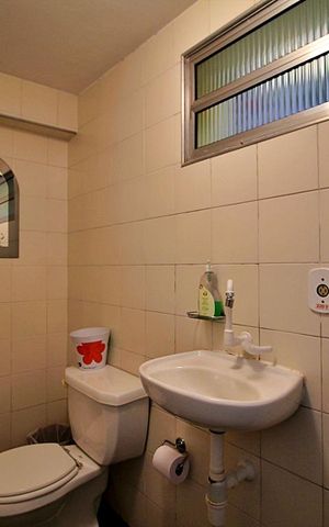 Casa à venda com 202m², 3 quartos e 3 vagasBanheiro 3