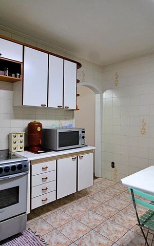 Casa à venda com 202m², 3 quartos e 3 vagasCozinha