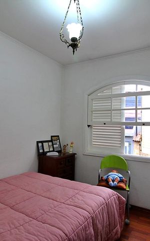 Casa à venda com 202m², 3 quartos e 3 vagasQuarto 2