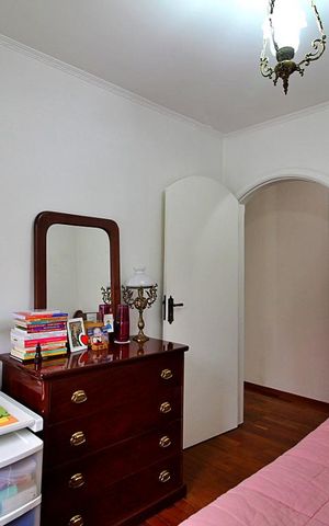 Casa à venda com 202m², 3 quartos e 3 vagasQuarto 2