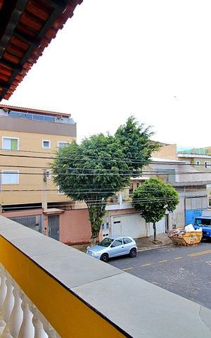 Casa à venda com 202m², 3 quartos e 3 vagasVaranda