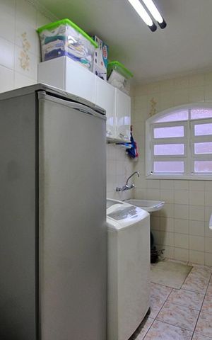 Casa à venda com 202m², 3 quartos e 3 vagasLavanderia