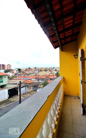 Casa à venda com 202m², 3 quartos e 3 vagasVaranda