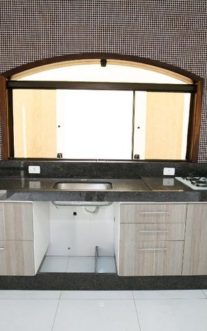 Casa para alugar com 332m², 5 quartos e 2 vagasCozinha