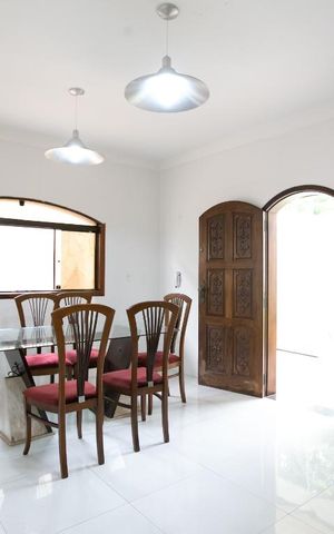Casa para alugar com 332m², 5 quartos e 2 vagasCozinha