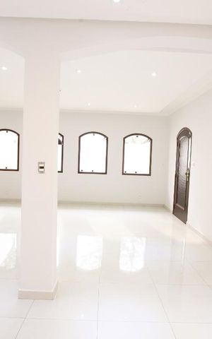 Casa para alugar com 332m², 5 quartos e 2 vagasSala