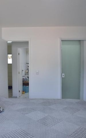 Casa de condomínio à venda com 130m², 3 quartos e 2 vagasSuíte