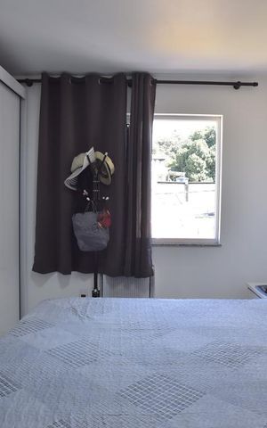 Casa de condomínio à venda com 130m², 3 quartos e 2 vagasSuíte