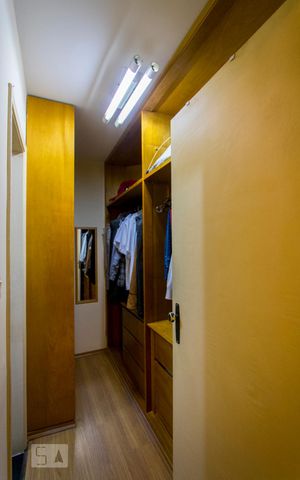 Apartamento à venda com 106m², 3 quartos e 2 vagas Apartamento à venda com 106m², 3 quartos e 2 vagasCloset do quarto 1