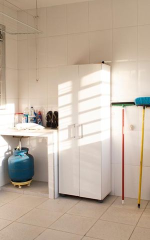 Casa à venda com 120m², 3 quartos e 8 vagas Casa à venda com 120m², 3 quartos e 8 vagasÁREA DE SERVIÇO