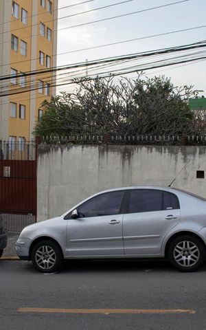 Casa à venda com 120m², 3 quartos e 8 vagas Casa à venda com 120m², 3 quartos e 8 vagasFACHADA