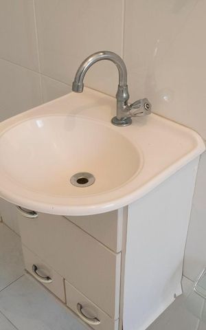 Casa à venda com 120m², 3 quartos e 8 vagas Casa à venda com 120m², 3 quartos e 8 vagasBANHEIRO 2