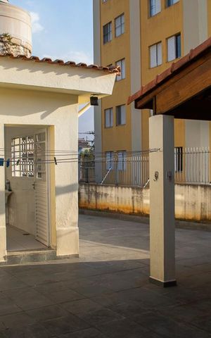 Casa à venda com 120m², 3 quartos e 8 vagas Casa à venda com 120m², 3 quartos e 8 vagasQUINTAL FUNDOS