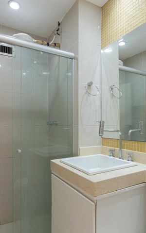 Apartamento para alugar com 68m², 2 quartos e 2 vagasBanheiro