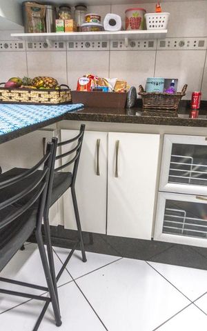 Casa para alugar com 200m², 3 quartos e 4 vagasArmário