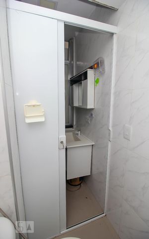 Apartamento à venda com 40m², 1 quarto e sem vaga Apartamento à venda com 40m², 1 quarto e sem vagaBanheiro 1