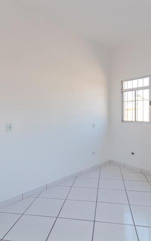 Casa para alugar com 40m², 1 quarto e sem vaga Casa para alugar com 40m², 1 quarto e sem vagaSala