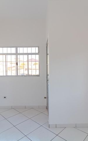 Casa para alugar com 40m², 1 quarto e sem vaga Casa para alugar com 40m², 1 quarto e sem vagaSala