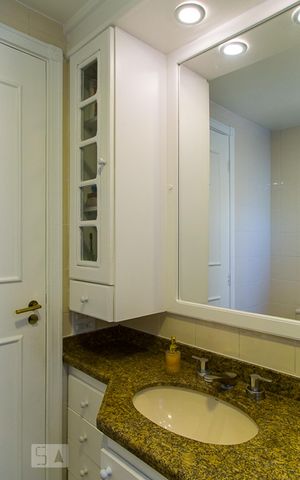 Apartamento à venda com 105m², 3 quartos e 2 vagas Apartamento à venda com 105m², 3 quartos e 2 vagasBanheiro da suíte