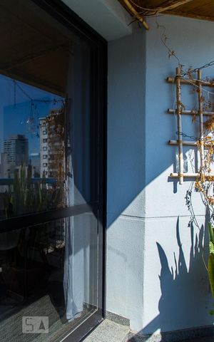 Apartamento à venda com 105m², 3 quartos e 2 vagas Apartamento à venda com 105m², 3 quartos e 2 vagasVaranda