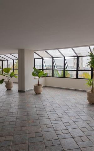 Apartamento à venda com 120m², 3 quartos e 3 vagas Apartamento à venda com 120m², 3 quartos e 3 vagasÁrea comum
