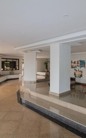 Apartamento à venda com 120m², 3 quartos e 3 vagas Apartamento à venda com 120m², 3 quartos e 3 vagasHall social