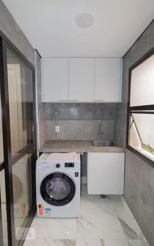Apartamento à venda com 120m², 3 quartos e 3 vagas Apartamento à venda com 120m², 3 quartos e 3 vagasÁrea de Serviço