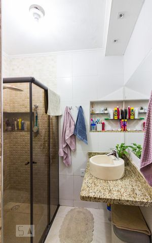 Casa à venda com 440m², 4 quartos e 2 vagasBanheiro