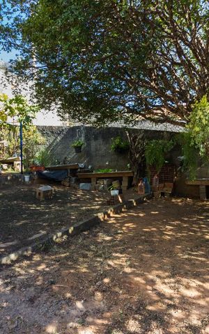 Casa à venda com 440m², 4 quartos e 2 vagasQuintal