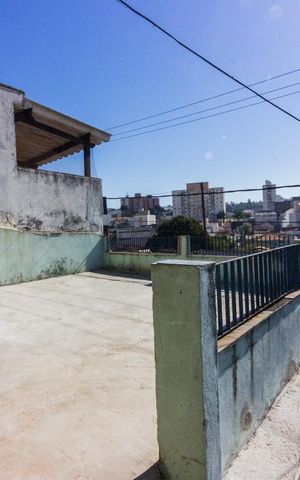 Casa à venda com 440m², 4 quartos e 2 vagasTerraço
