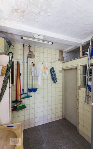 Casa à venda com 440m², 4 quartos e 2 vagasÁrea de Serviço