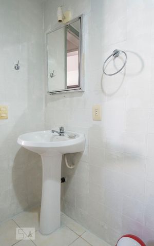 Apartamento à venda com 78m², 2 quartos e sem vagaBanheiro