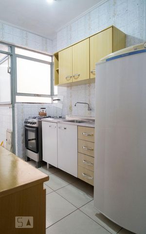 Apartamento à venda com 78m², 2 quartos e sem vagaCozinha
