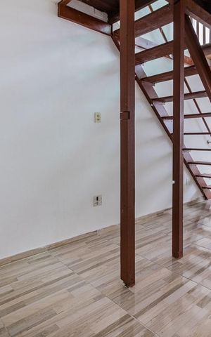 Studio para alugar com 32m², 1 quarto e sem vaga Studio para alugar com 32m², 1 quarto e sem vagaSala