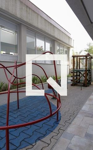 Apartamento à venda com 92m², 3 quartos e 2 vagas Apartamento à venda com 92m², 3 quartos e 2 vagasPlayground