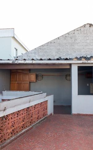 Casa à venda com 170m², 2 quartos e 2 vagasTerraço