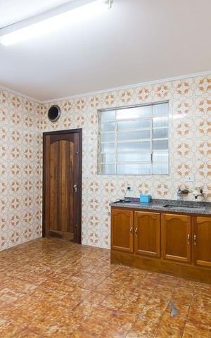 Casa à venda com 170m², 2 quartos e 2 vagasCozinha