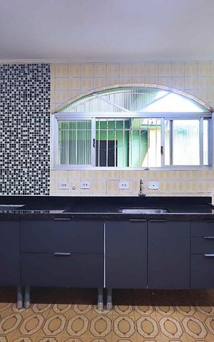Casa à venda com 196m², 3 quartos e 3 vagasCozinha
