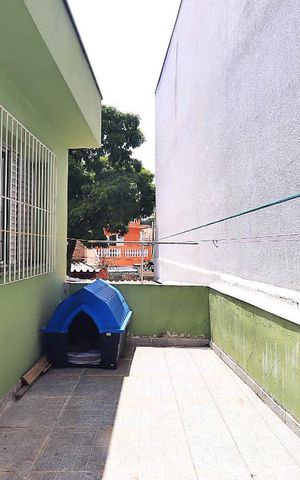 Casa à venda com 196m², 3 quartos e 3 vagasQuintal