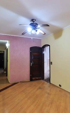 Casa à venda com 196m², 3 quartos e 3 vagasSala