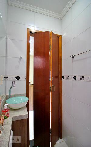 Apartamento para alugar com 48m², 2 quartos e 1 vagaBanheiro 