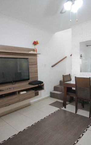 Casa à venda com 80m², 3 quartos e 1 vagasala