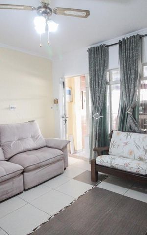 Casa à venda com 80m², 3 quartos e 1 vagasala
