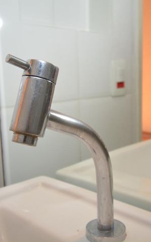 Apartamento à venda com 78m², 3 quartos e 1 vagaBanheiro da Suíte - Torneira